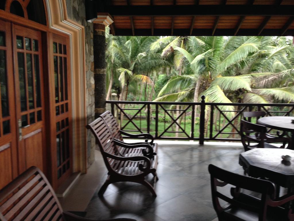 Warahena Beach Hotel Bentota Exterior foto